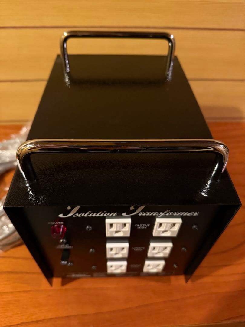 アイソレーション電源トランス 1000W 100V専用 オーディオ プロケーブル