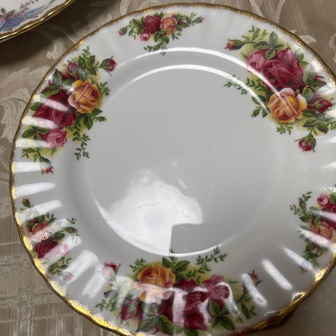 輸入雑貨店にて購入　オールドカントリーローズ　ロイヤルアルバート皿