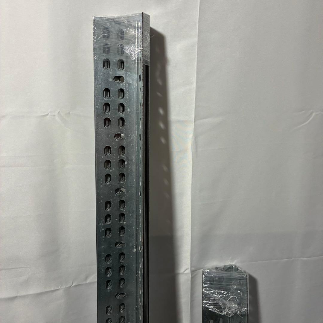 LYON アングルシェルフ　パシフィックファニチャーサービス　ローボード