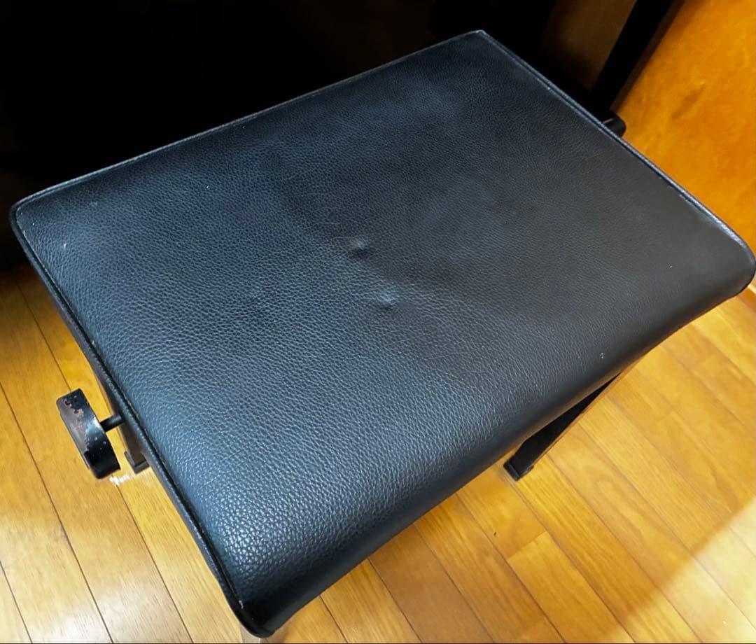 YAMAHA アップライトピアノ 黒 椅子付き