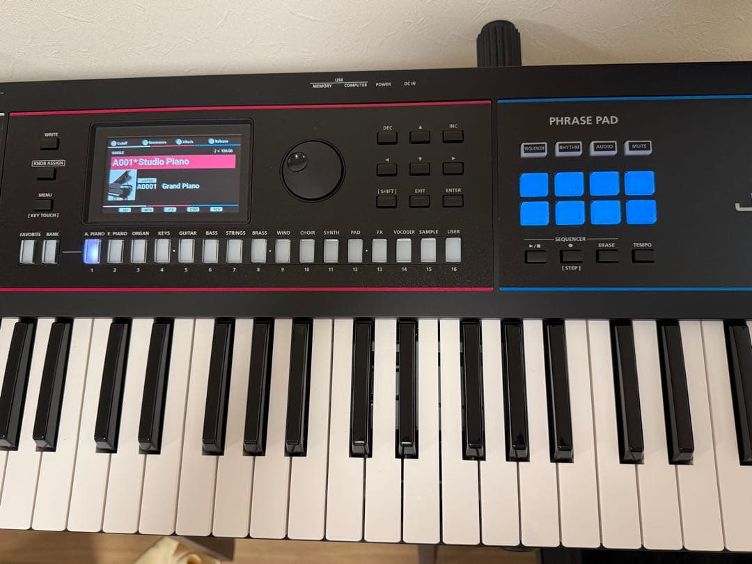 ROLAND JUNO-D6《最新》 61鍵盤 シンセサイザー