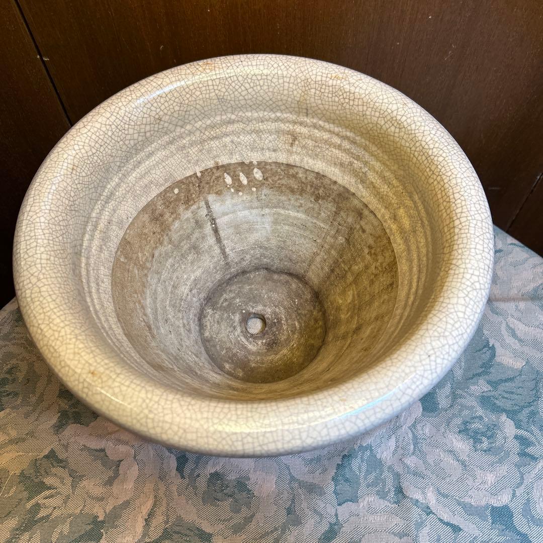 稀少　和洋風の貫入入り釉薬がけ植木鉢　クリームベージュ　穴有り　径30cm