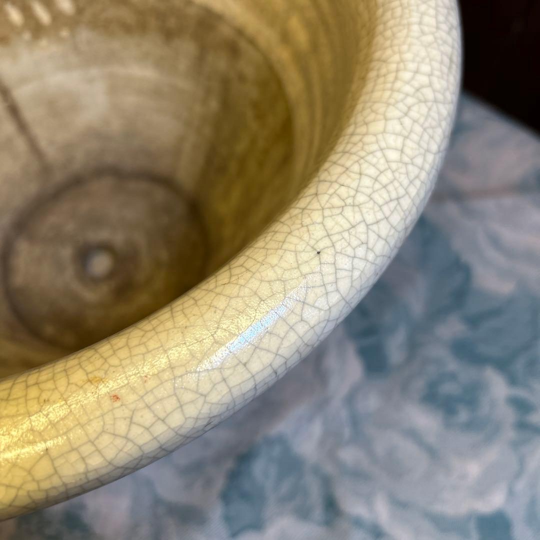 稀少　和洋風の貫入入り釉薬がけ植木鉢　クリームベージュ　穴有り　径30cm