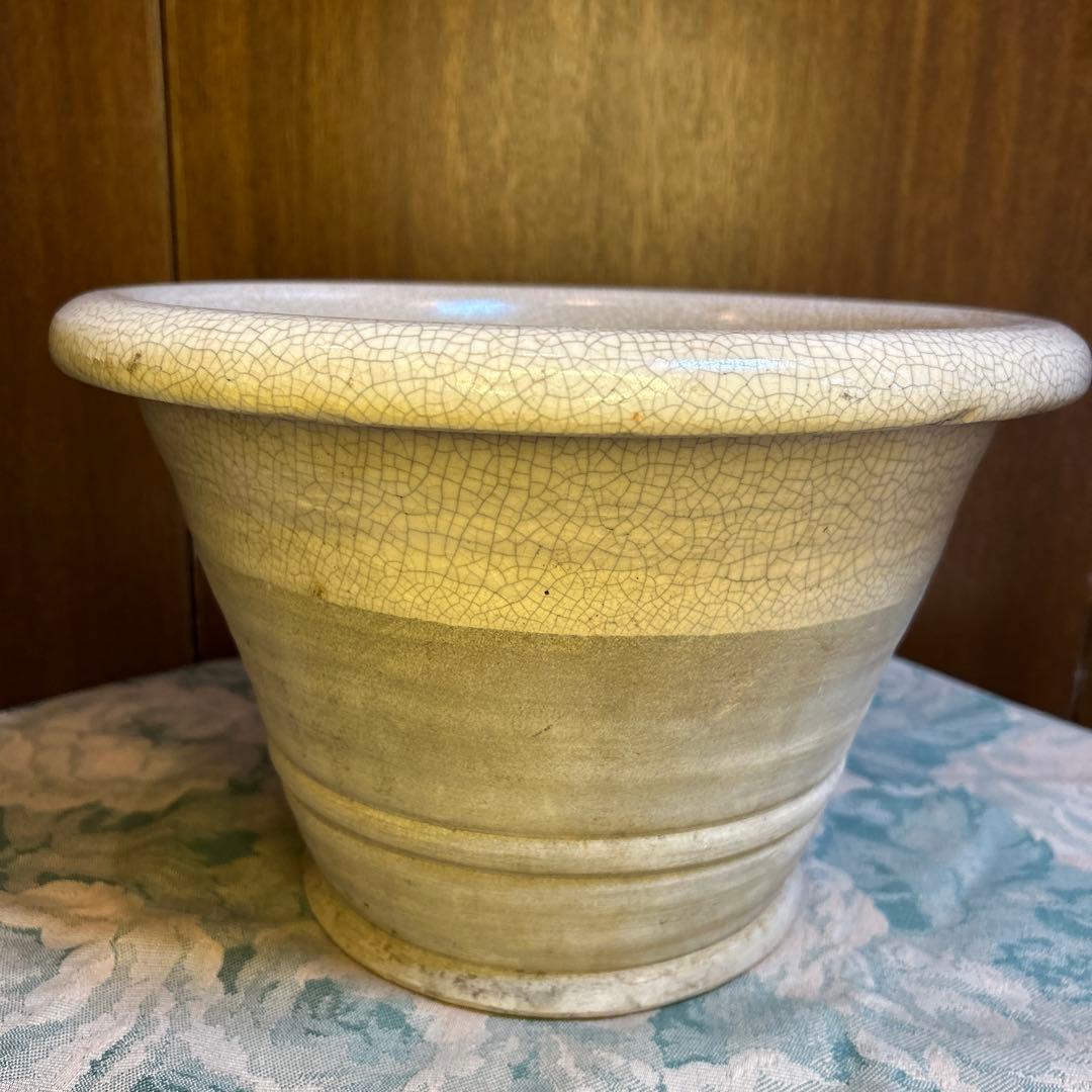稀少　和洋風の貫入入り釉薬がけ植木鉢　クリームベージュ　穴有り　径30cm