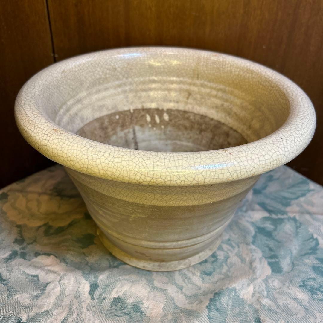 稀少　和洋風の貫入入り釉薬がけ植木鉢　クリームベージュ　穴有り　径30cm