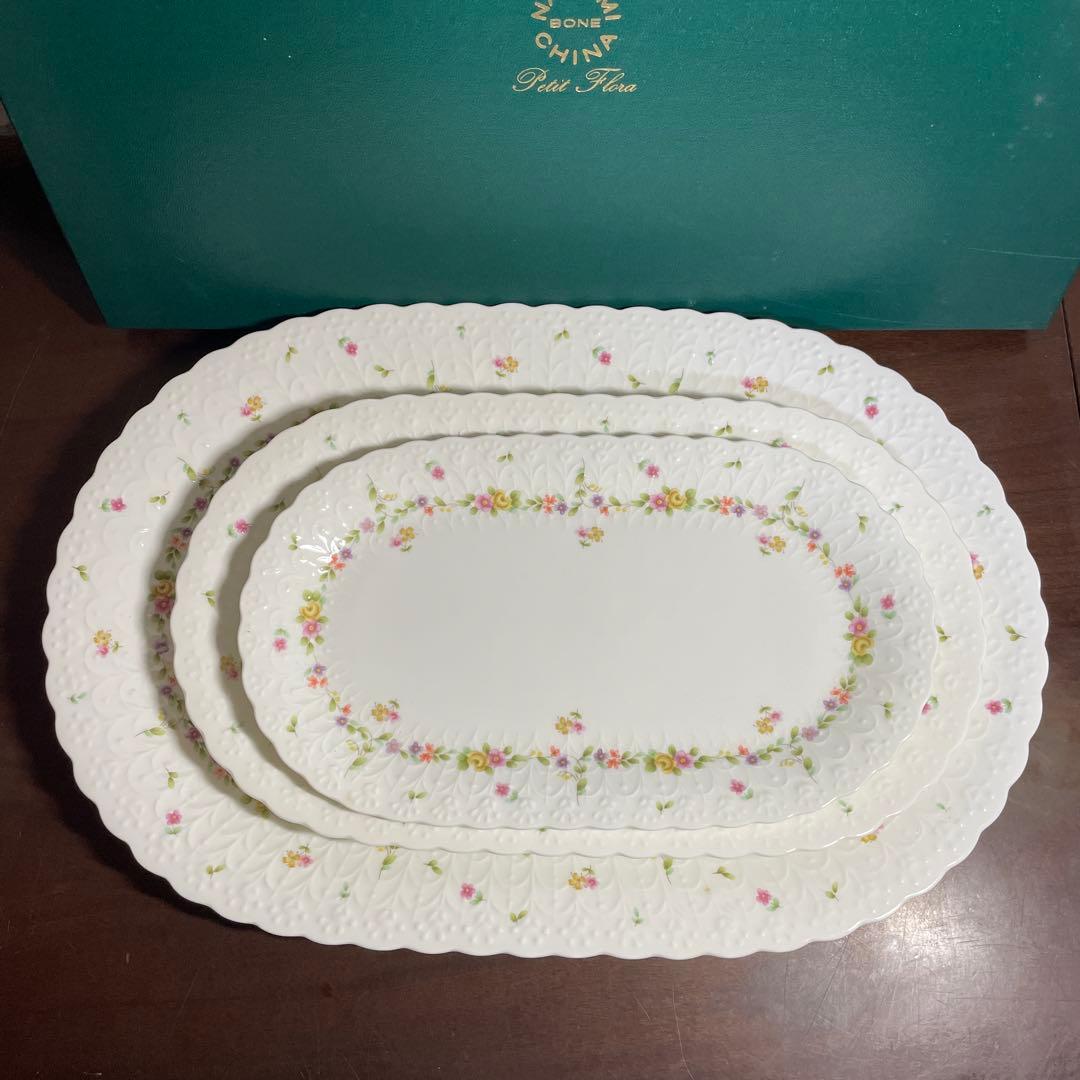 ナルミ シルキーホワイト プチフローラ　37cmプラター オーバル3枚セット