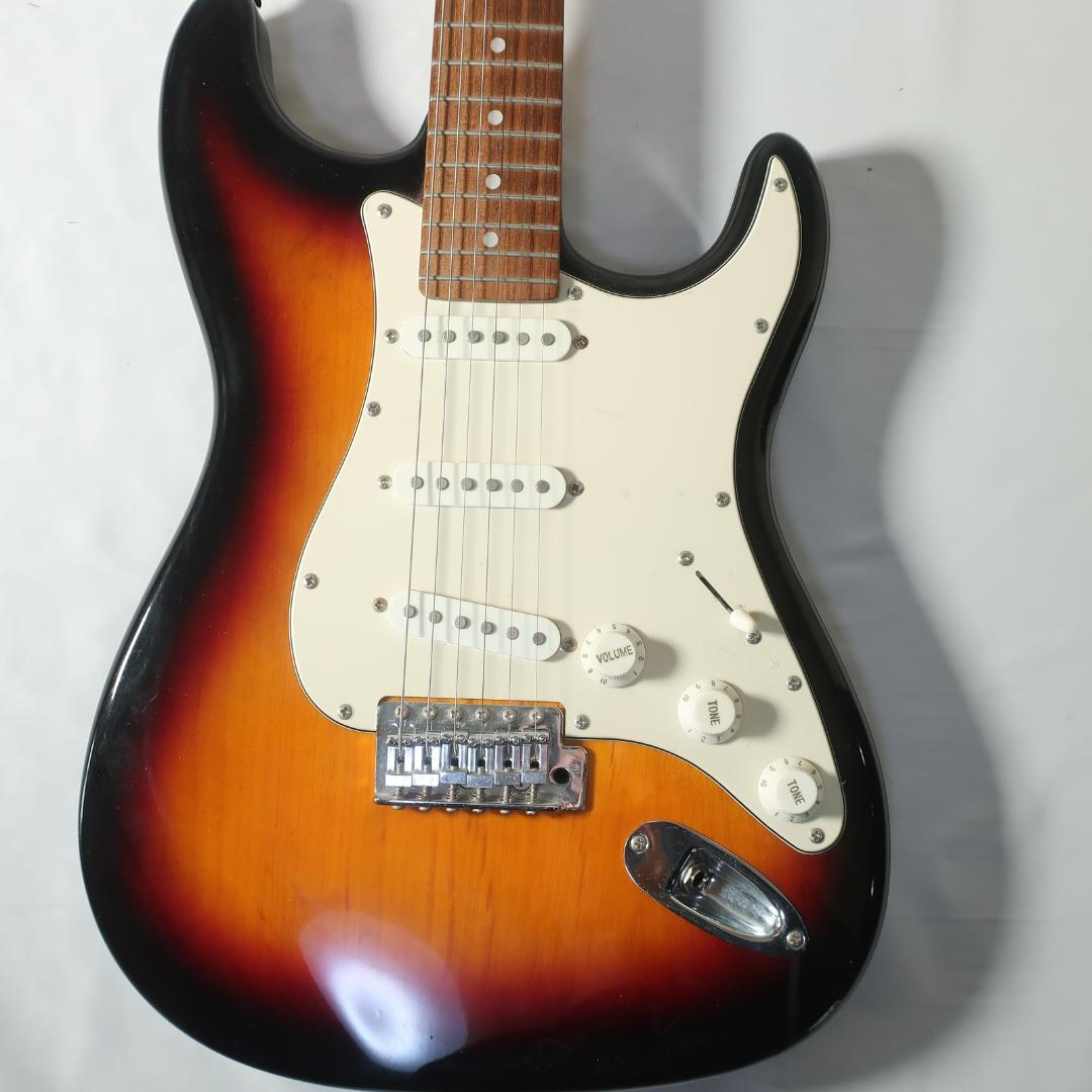 Legend ストラトキャスタータイプ エレキギター 3トーンブラウン