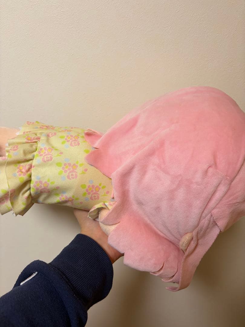 丸山彩 メガジャンボ寝そべりぬいぐるみ タグ付き