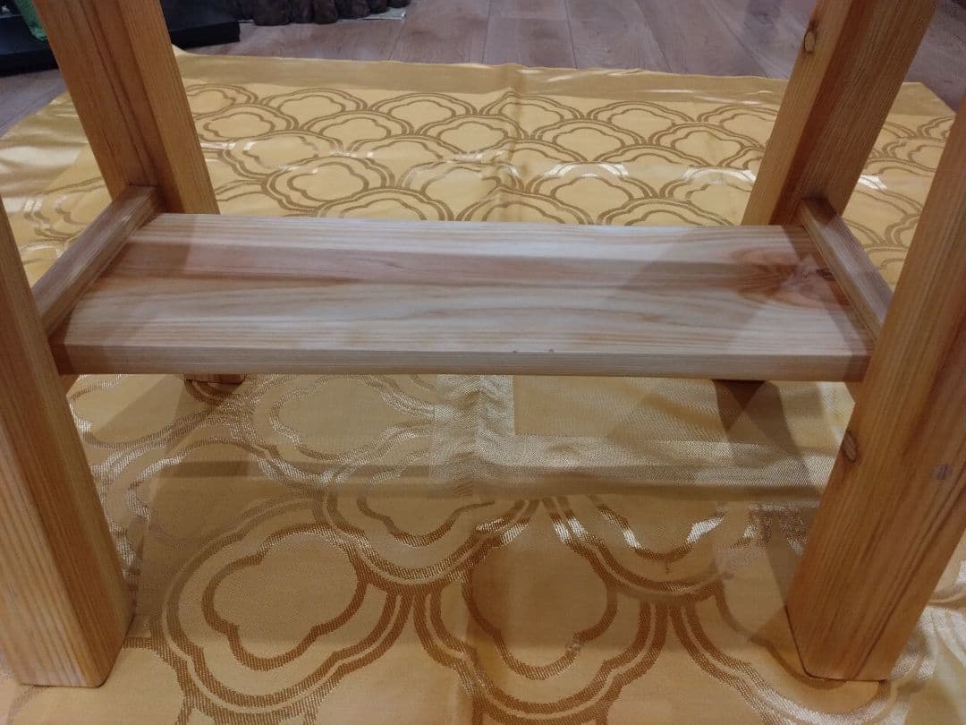 檜の椅子(82）値下げ❕座面に節がなく広くて大変座りやすい❕座面等つるつる仕上げ