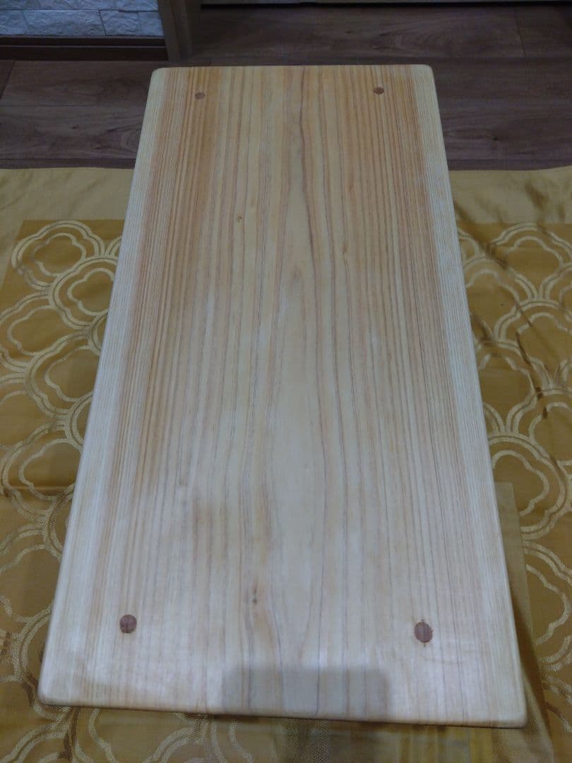 檜の椅子(82）値下げ❕座面に節がなく広くて大変座りやすい❕座面等つるつる仕上げ