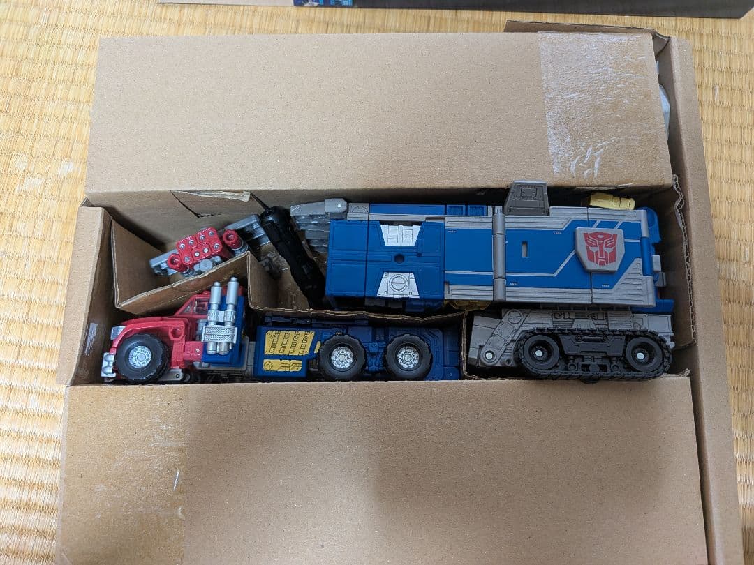 トランスフォーマー アルマダコンボイ 傷あり