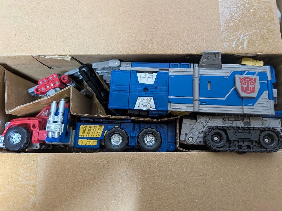 トランスフォーマー アルマダコンボイ 傷あり