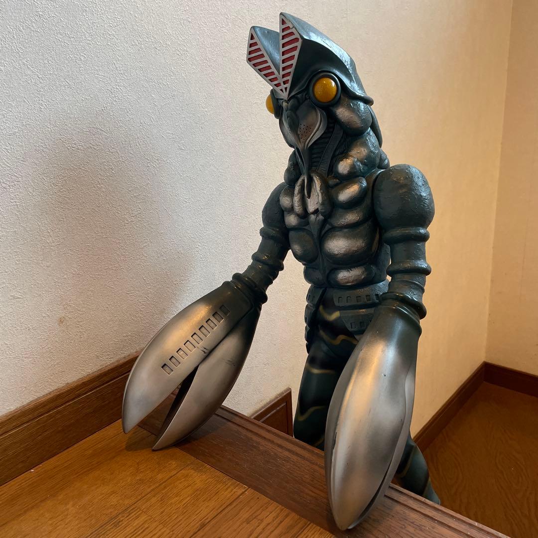 特大　バルタン星人　ソフビ フィギュア台座付き　円谷プロ 希少63㎝