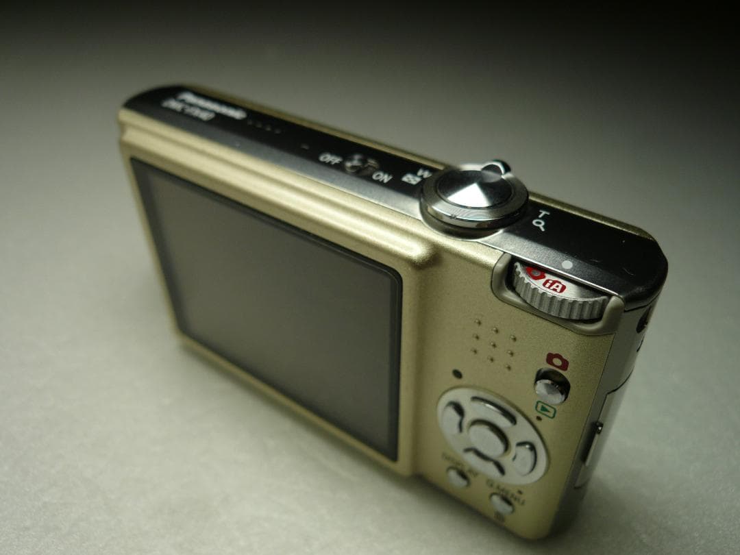 LUMIX★DMC-FX40⚠️必読有⭕️箱入完品⭕️安心の実働品★ゴールド