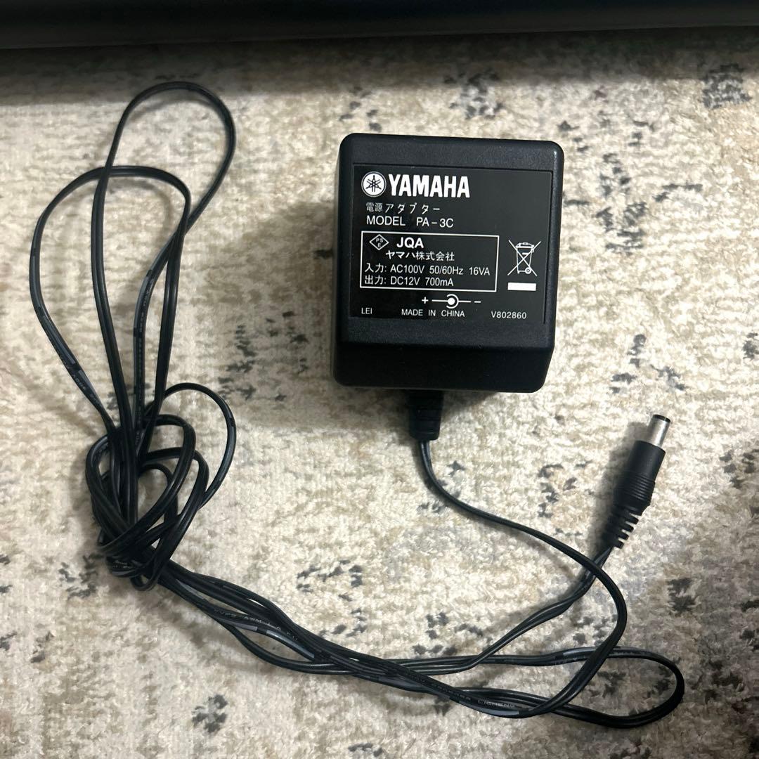 【YAMAHA】電子キーボード　ジャンク品　アダプタ付き