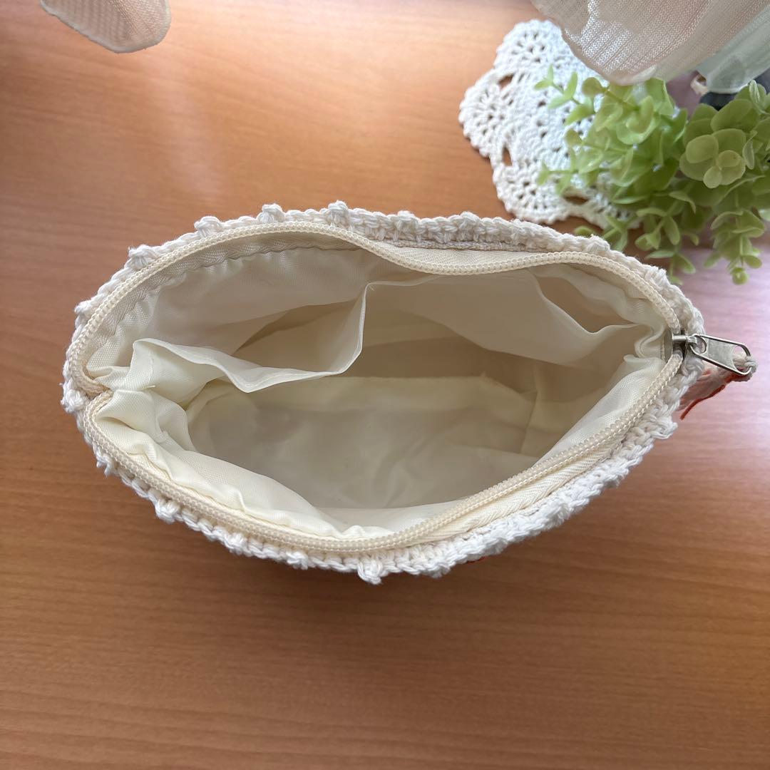 ハンドメイド　かぎ針編みポーチ　化粧ポーチ　グラニースクエア　モチーフ編み　6点