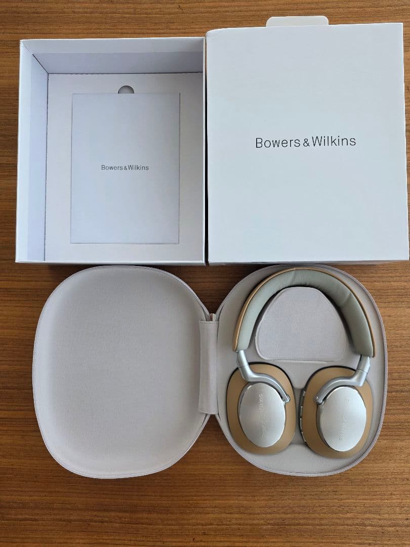 Bowers & Wilkins PX8 ワイヤレスヘッドホン