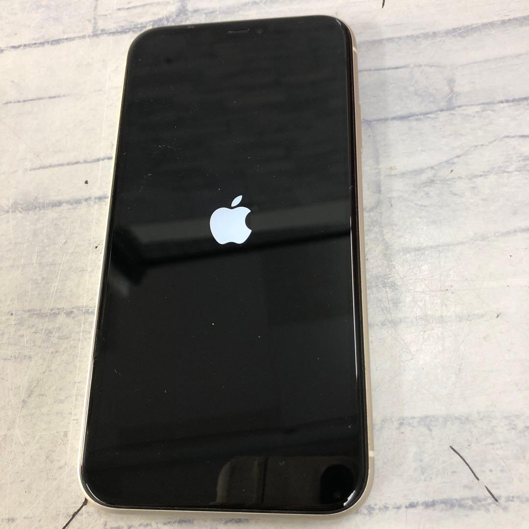 k1284iPhone11　64GB ホワイト　バッテリー78%ジャンク