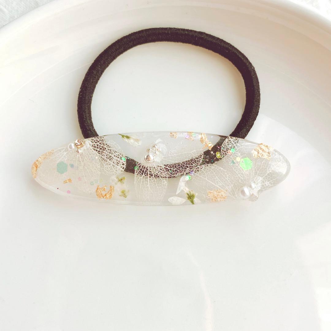 レジンヘアゴム 紫陽花　葉脈　クリア　ホワイト　金箔　大ぶり
