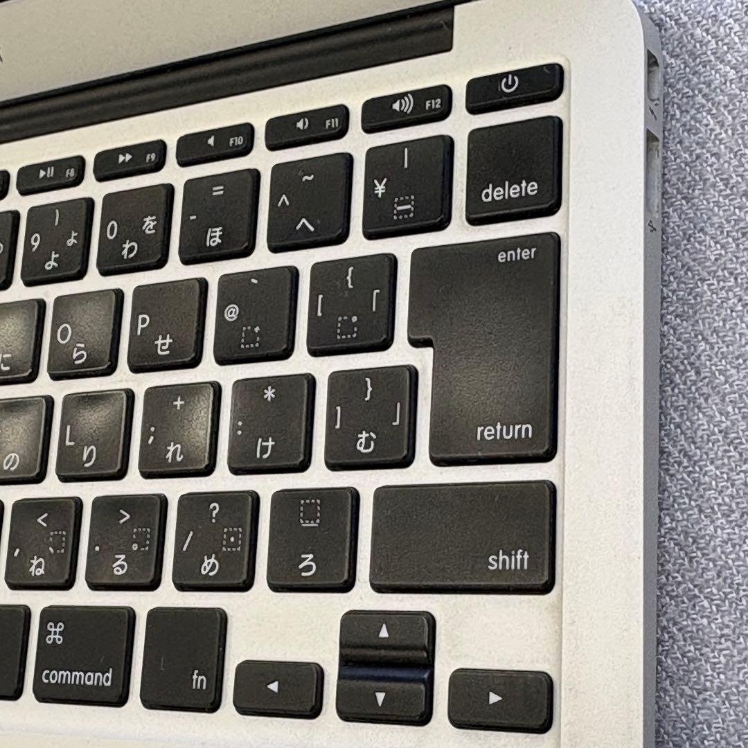 MacBook Air 11インチ （Mid 2013）4GBメモリー i5