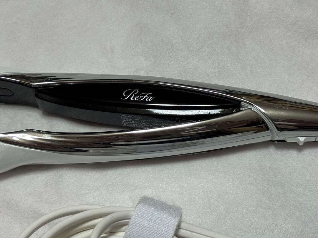 リファビューテック　ストレートアイロン 品番　RE-AC02A