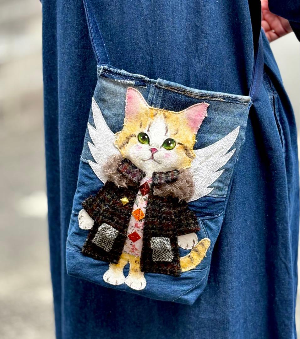 (手づくり)\"天使だった茶トラ\"ねこアップリケデニムサコッシュ