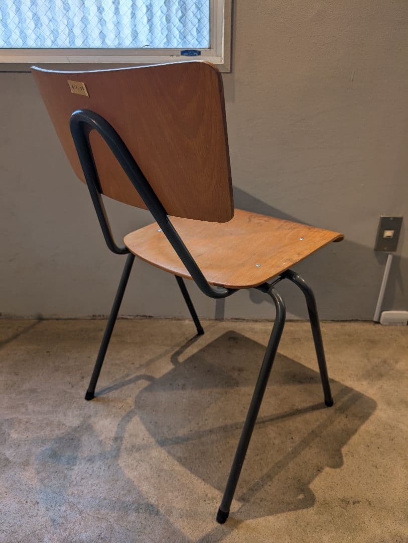 椅子 EQI-38 Stacking chair