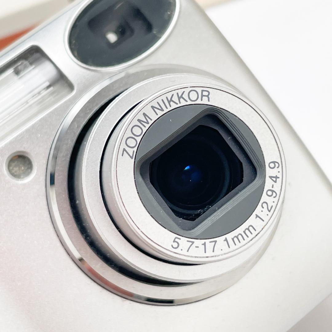 人気 ニコン Nikon COOLPIX E5600 単三形電池