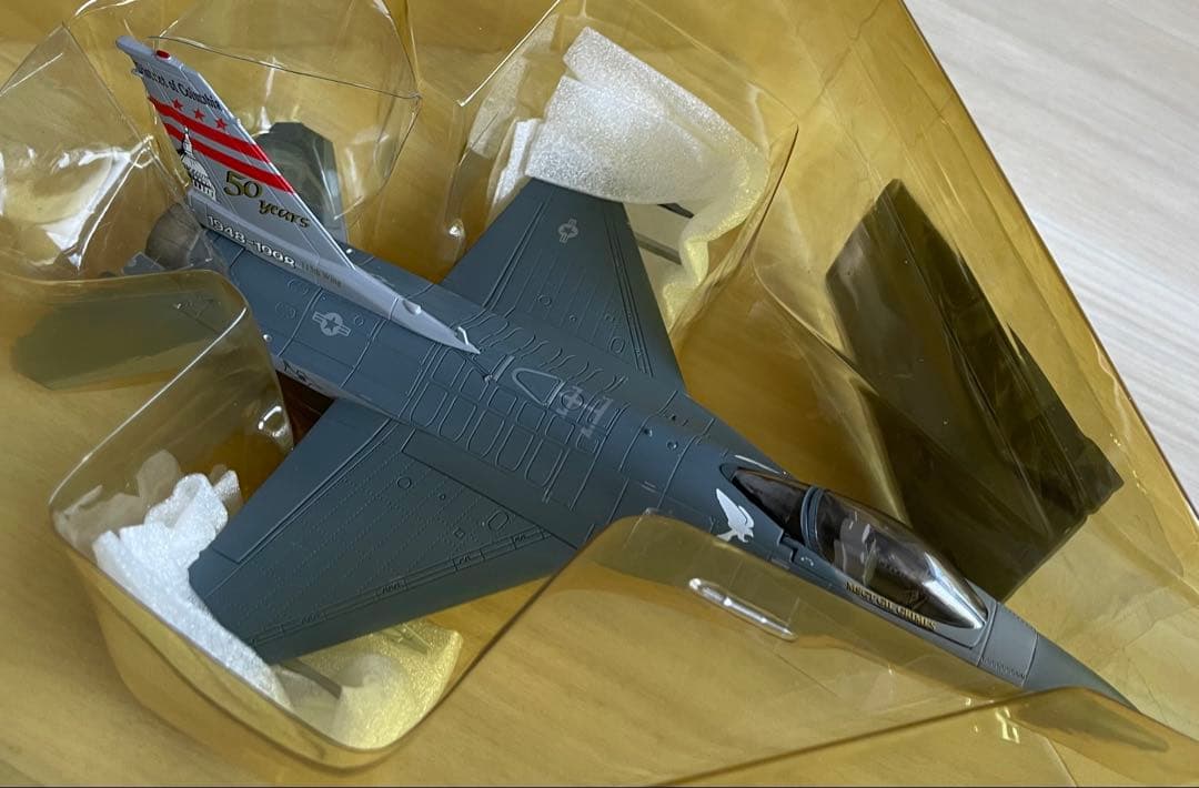 新品未開封 ドラゴンウイング 1/72 米空軍 F16Cファイティングファルコン