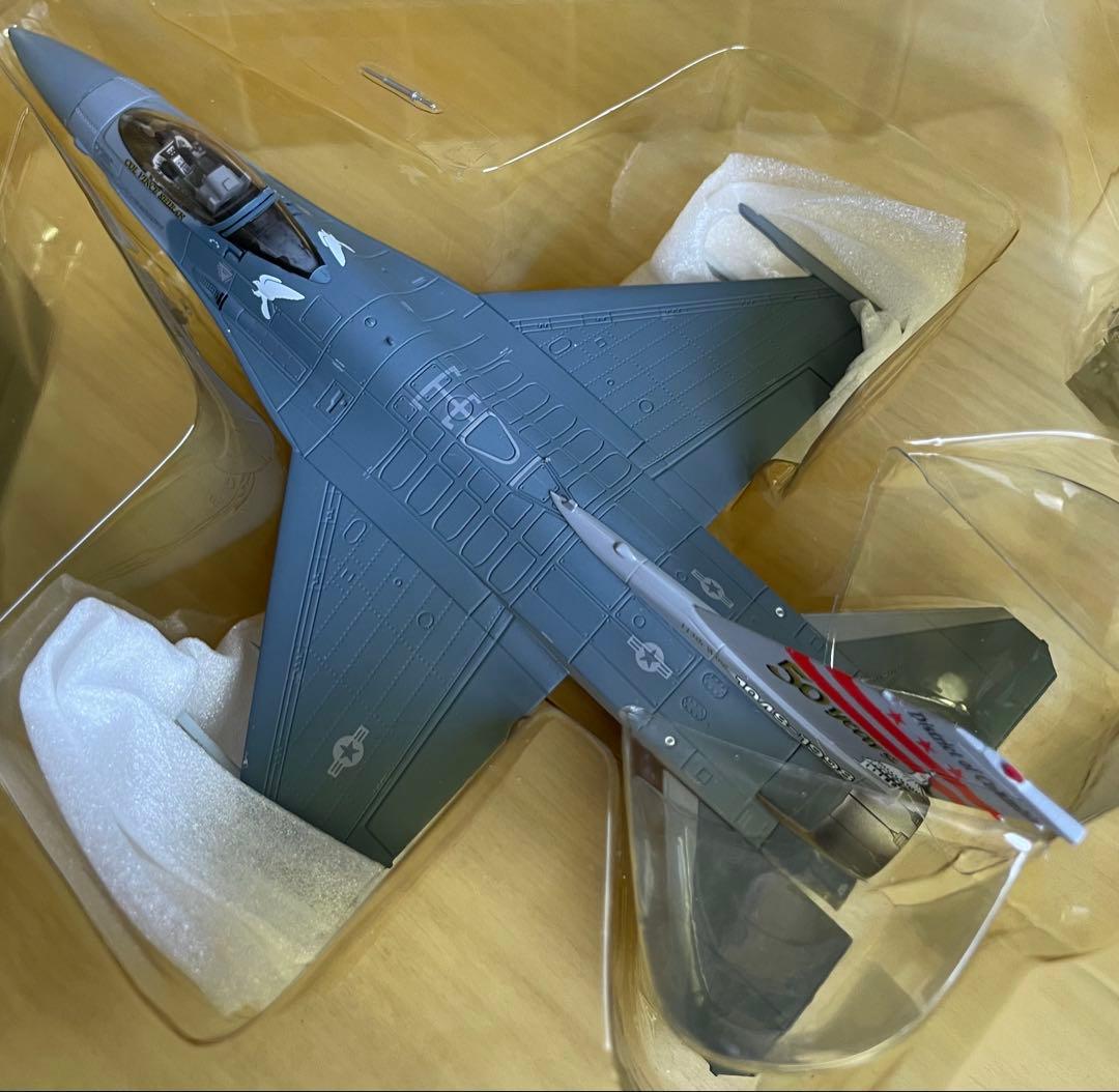 新品未開封 ドラゴンウイング 1/72 米空軍 F16Cファイティングファルコン