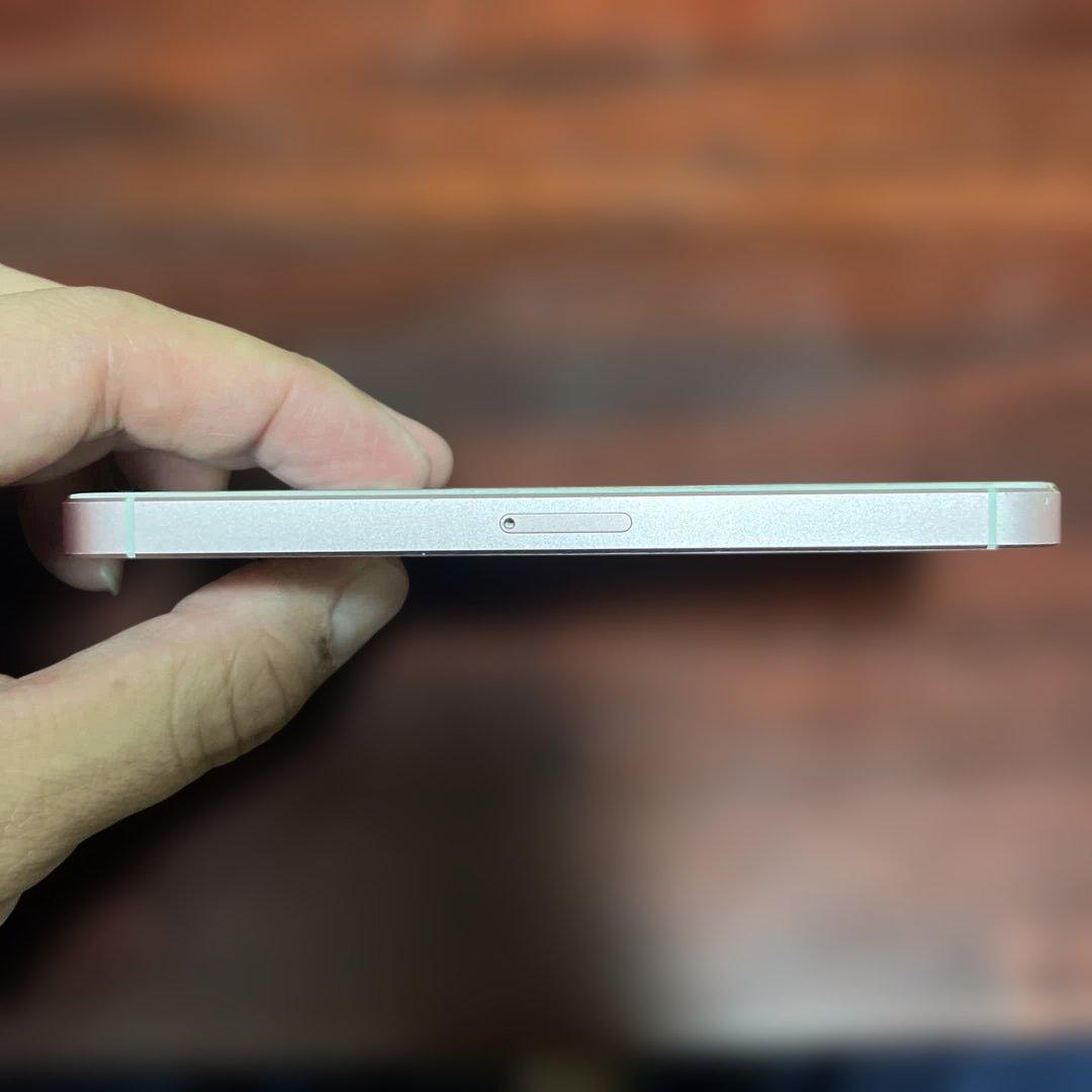 iPhone SE 第1世代　64GB SIMフリー