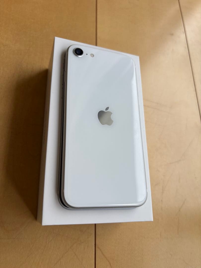超美品✨iPhone SE (第2世代) 本体