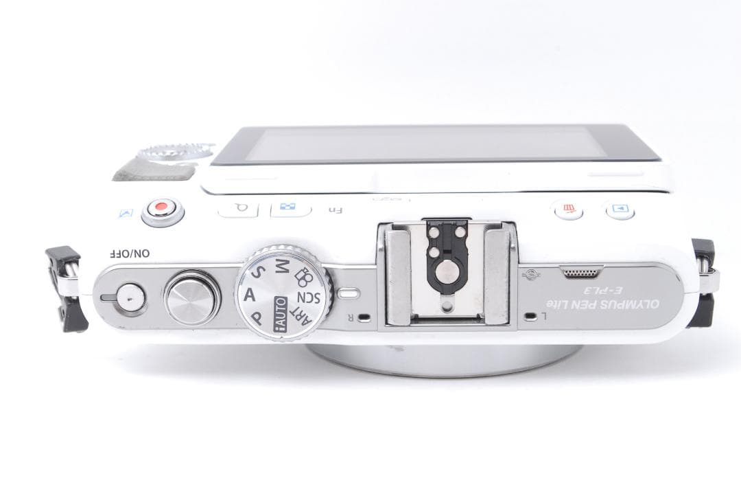 【ショット数７８３枚　箱・付属品・フラッシュ付　美品】OLYMPUS E-PL3