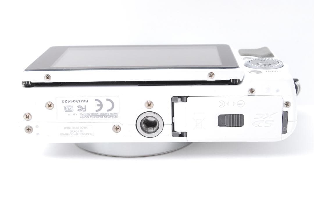 【ショット数７８３枚　箱・付属品・フラッシュ付　美品】OLYMPUS E-PL3
