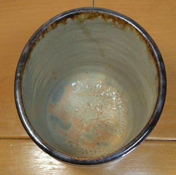 上作 人間国宝 金城次郎 海老筒碗(エビ2匹) 栞 共箱 美品 壷屋焼 筒茶碗