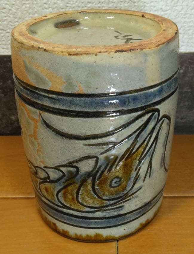 上作 人間国宝 金城次郎 海老筒碗(エビ2匹) 栞 共箱 美品 壷屋焼 筒茶碗