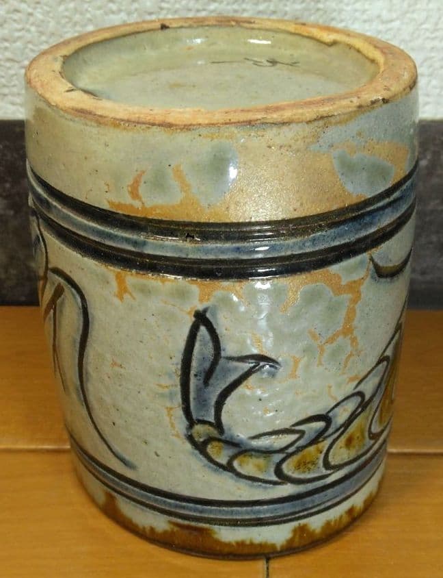 上作 人間国宝 金城次郎 海老筒碗(エビ2匹) 栞 共箱 美品 壷屋焼 筒茶碗