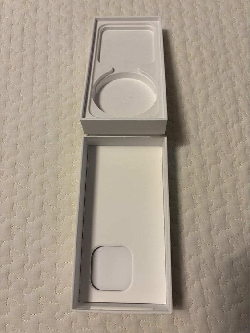 Apple iPhone 15 Pro ナチュラルチタニウム 128GB 美品
