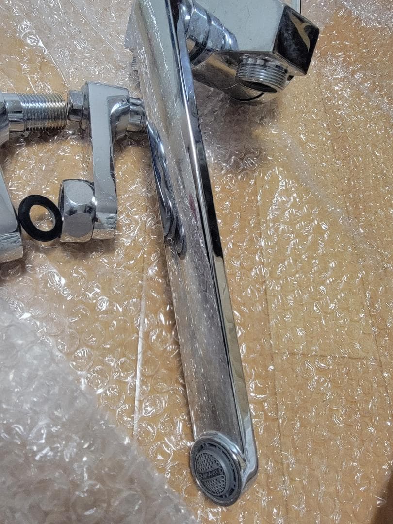 TOTO　壁付シングルレバー混合水栓　TKGG30E