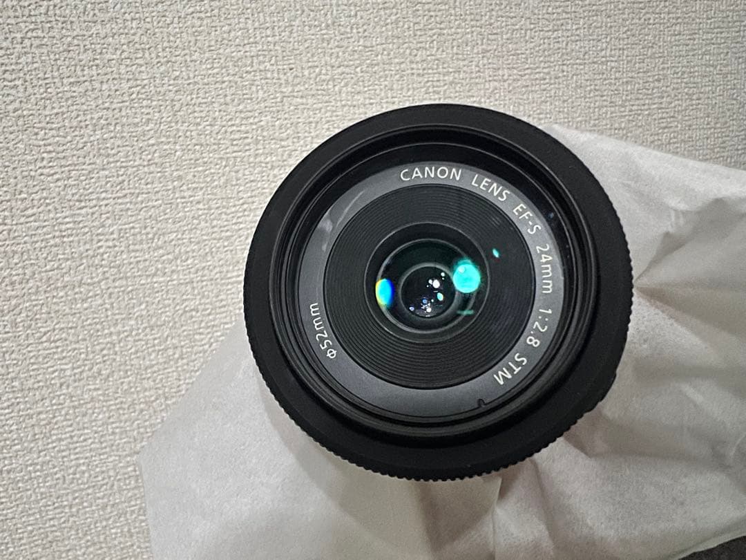 CANON EOE Kiss7 ボディ　単焦点レンズEF-S
