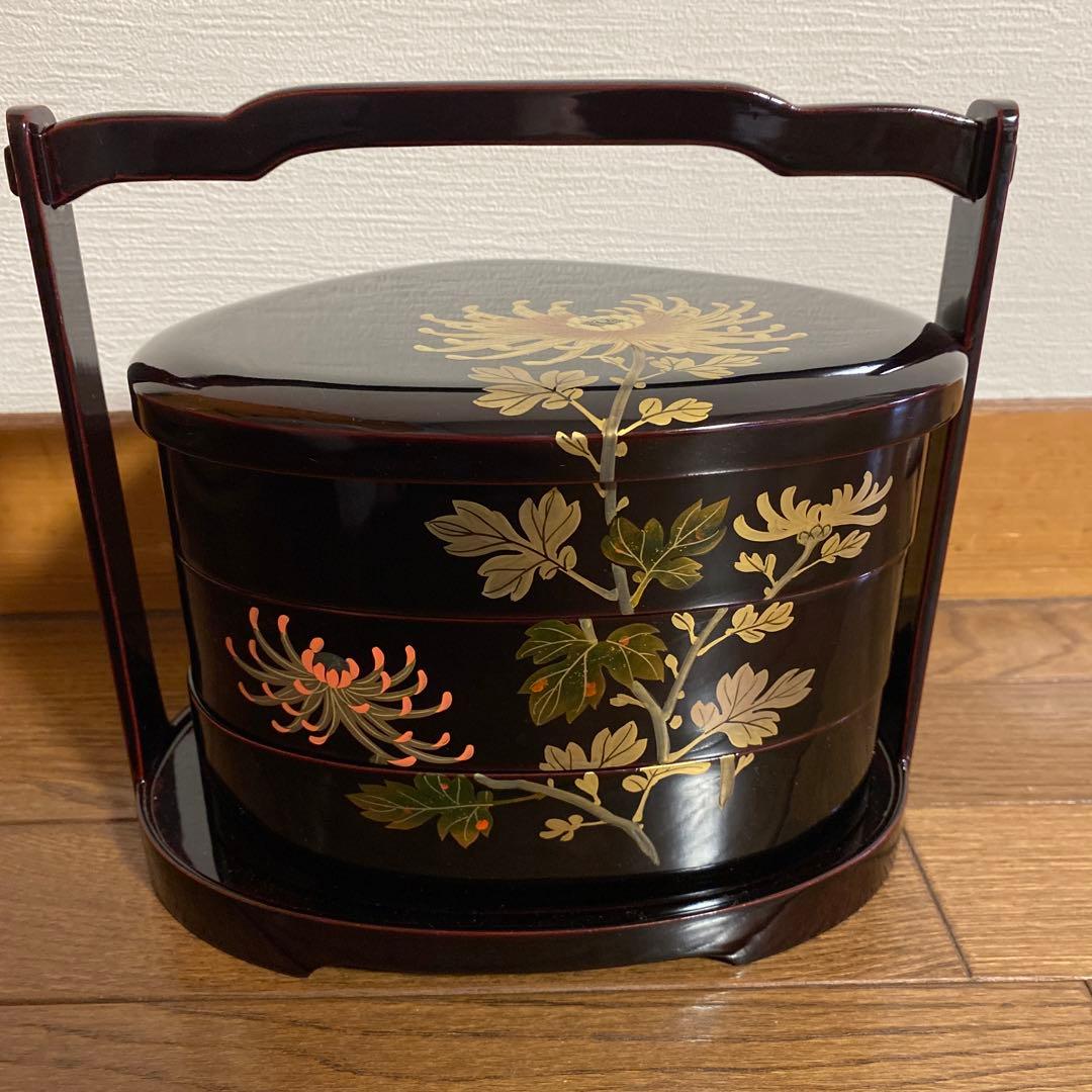 最終お値下げ❗️漆器　はまぐり型三段重　弁当箱　手提げ　菊金蒔絵　少し訳あり