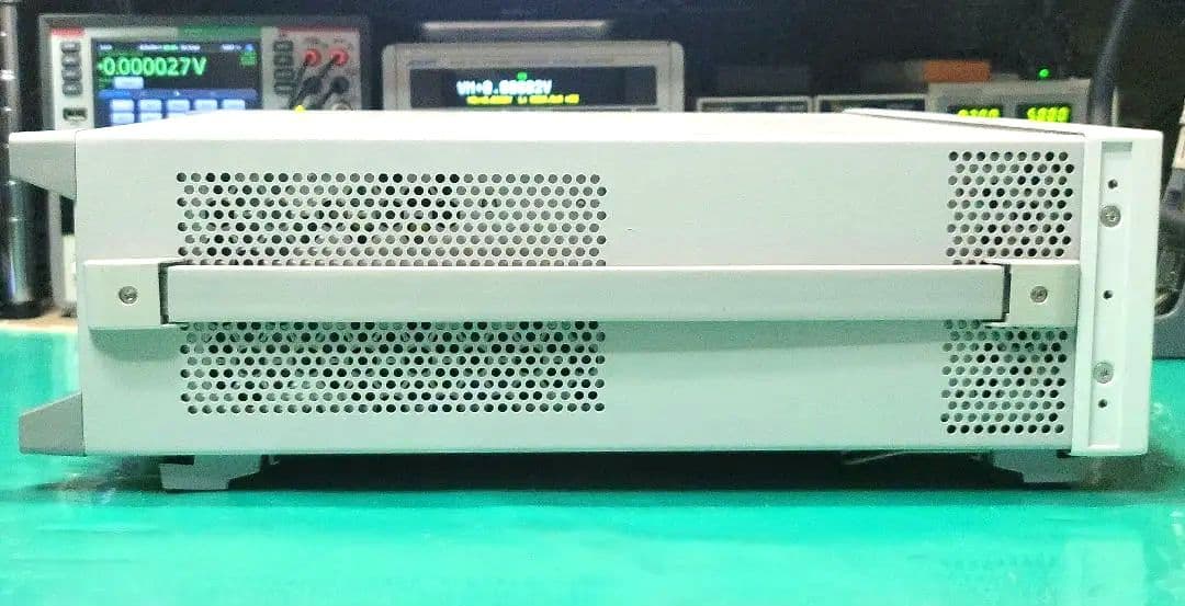 HP E4422B 250KHz-4.0GHz シグナルジェネレータ 現状動作品