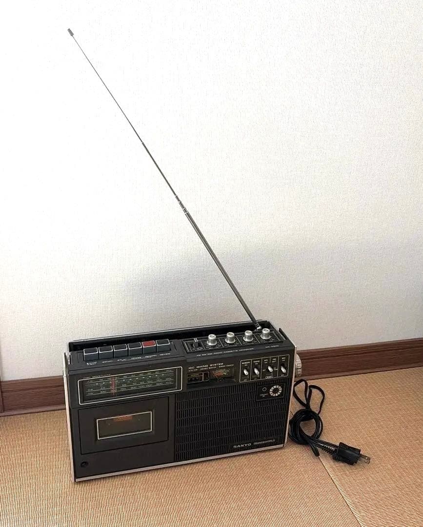 【SANYO】ラジオカセットレコーダー (MR-6800)