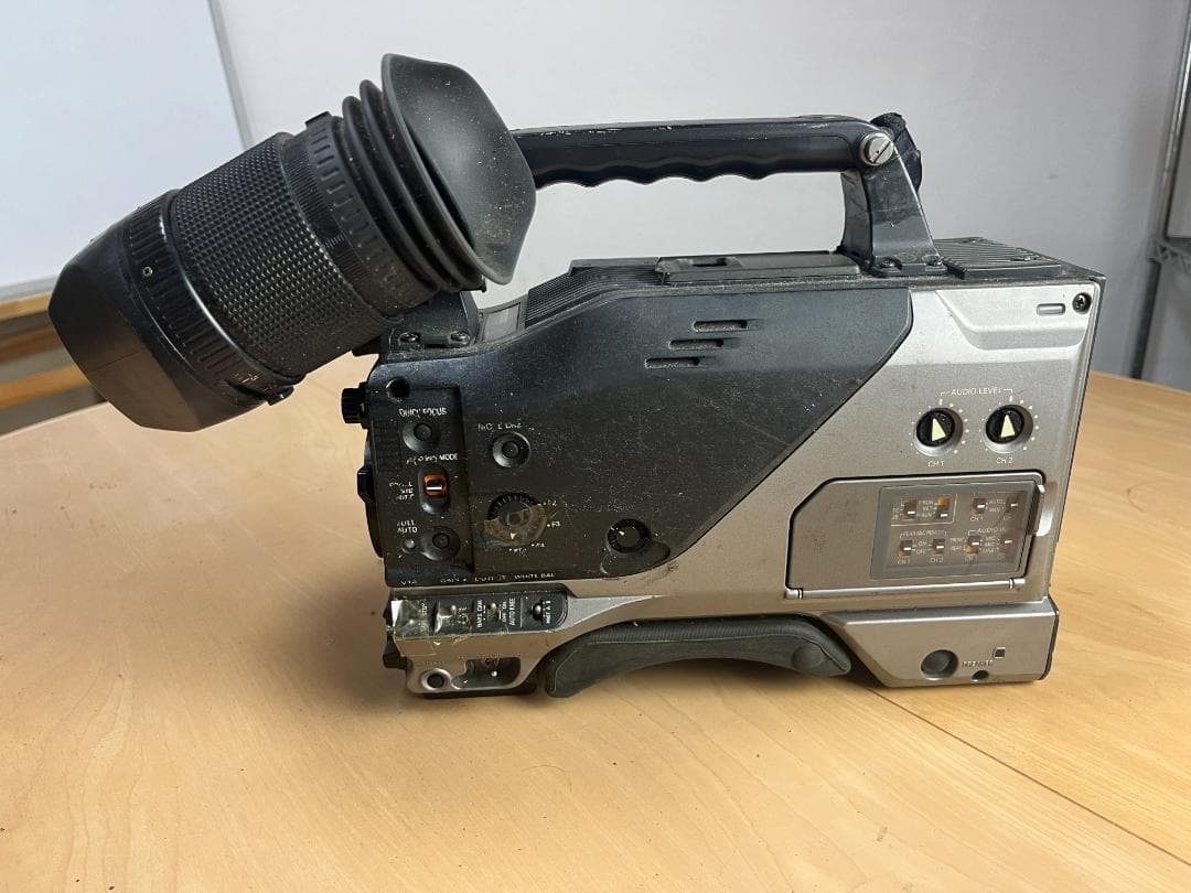 Panasonic AG-DVC200 業務用カメラ