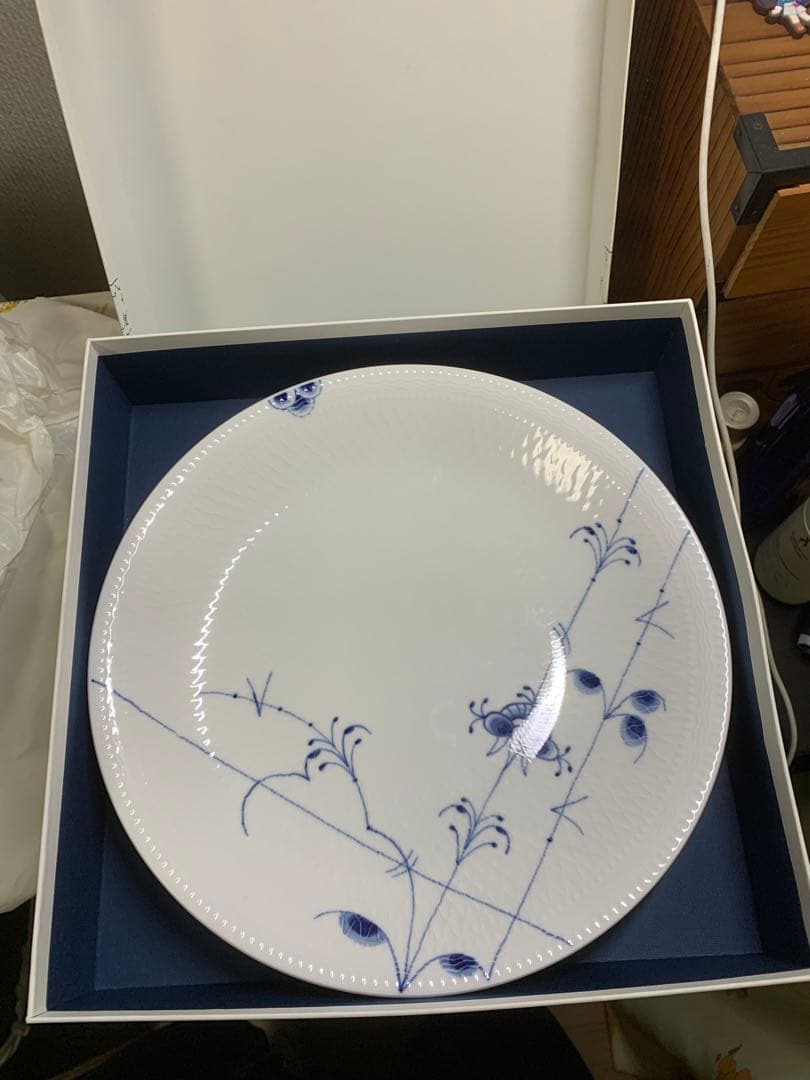   青い花柄皿 25cm
