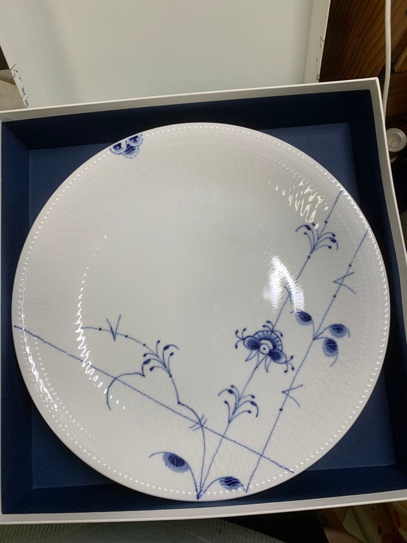   青い花柄皿 25cm