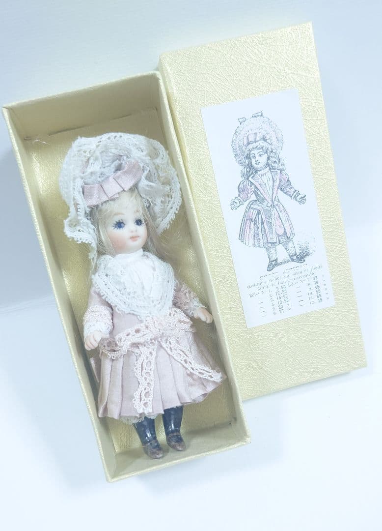 ちびくま工房　オデットちゃん9センチのドールbox