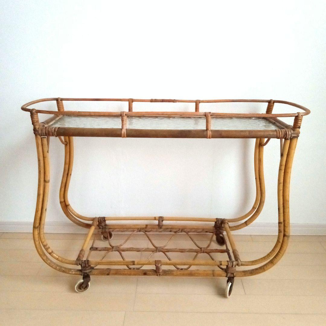 ラタンとガラスのフラワースタンド キャスター付き スウェーデン 北欧