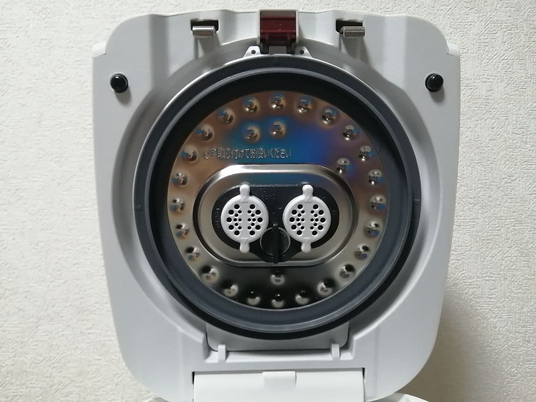 アイリスオーヤマ 炊飯器　RC-PC30-W 3合 銘柄量り炊き 圧力IH 美品