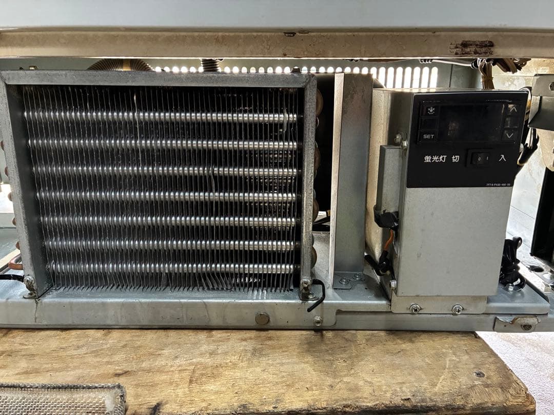 業務用　パナソニック　リーチイン冷蔵ショーケース　引取りか自社配送